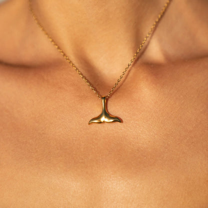 COLLAR COLA DE BALLENA 🐋 | SÍMBOLO DE FUERZA ❤️